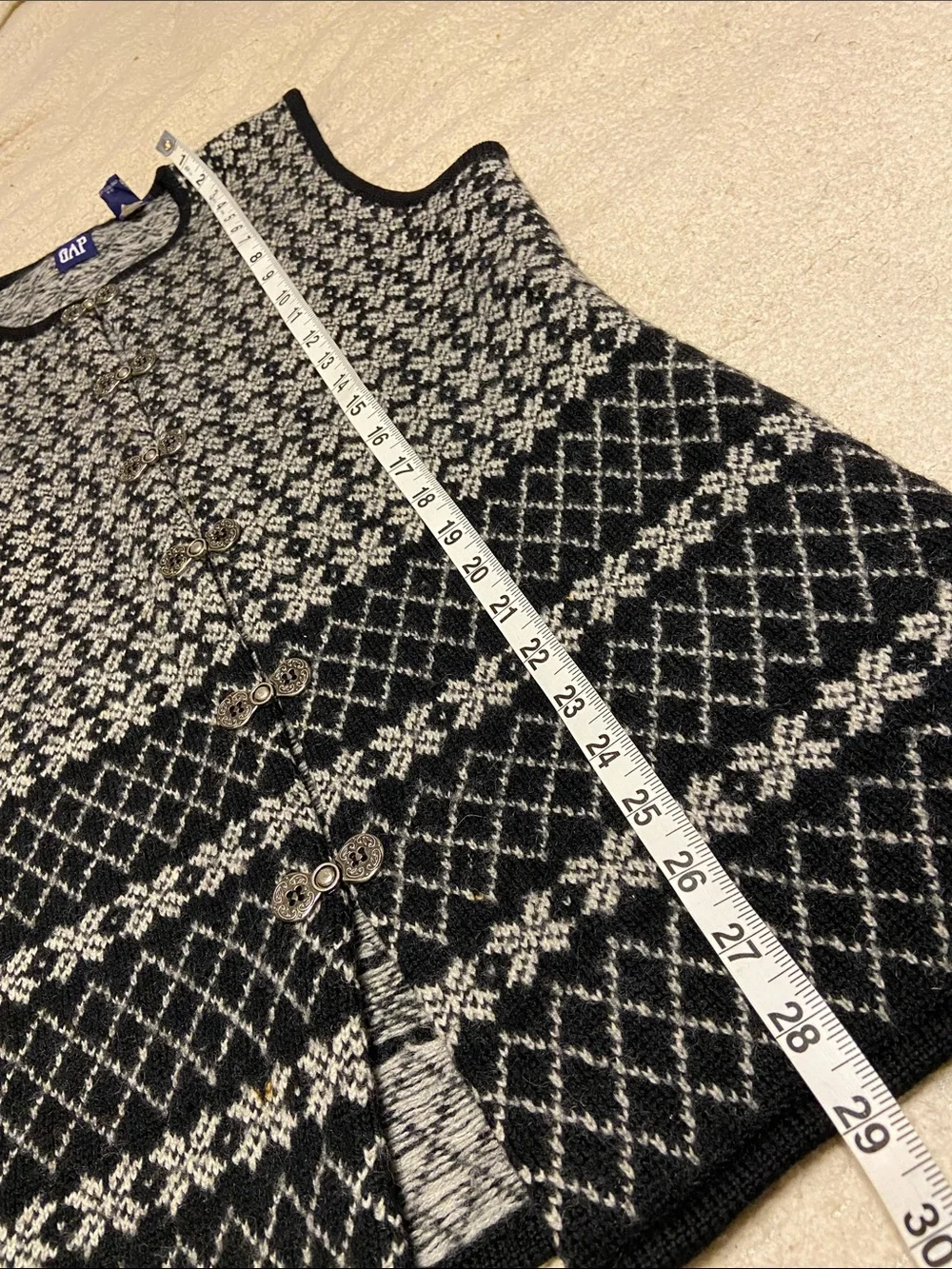 Vintage GAP Wool Vest 1990s Knit Silver metal Button Clasp Cottage Size Large